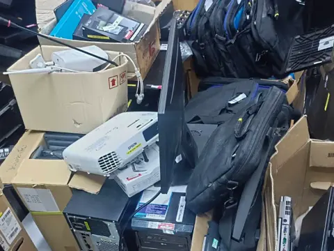บริการรับซื้อของเก่าปทุมธานี (ภาพที่ 6)